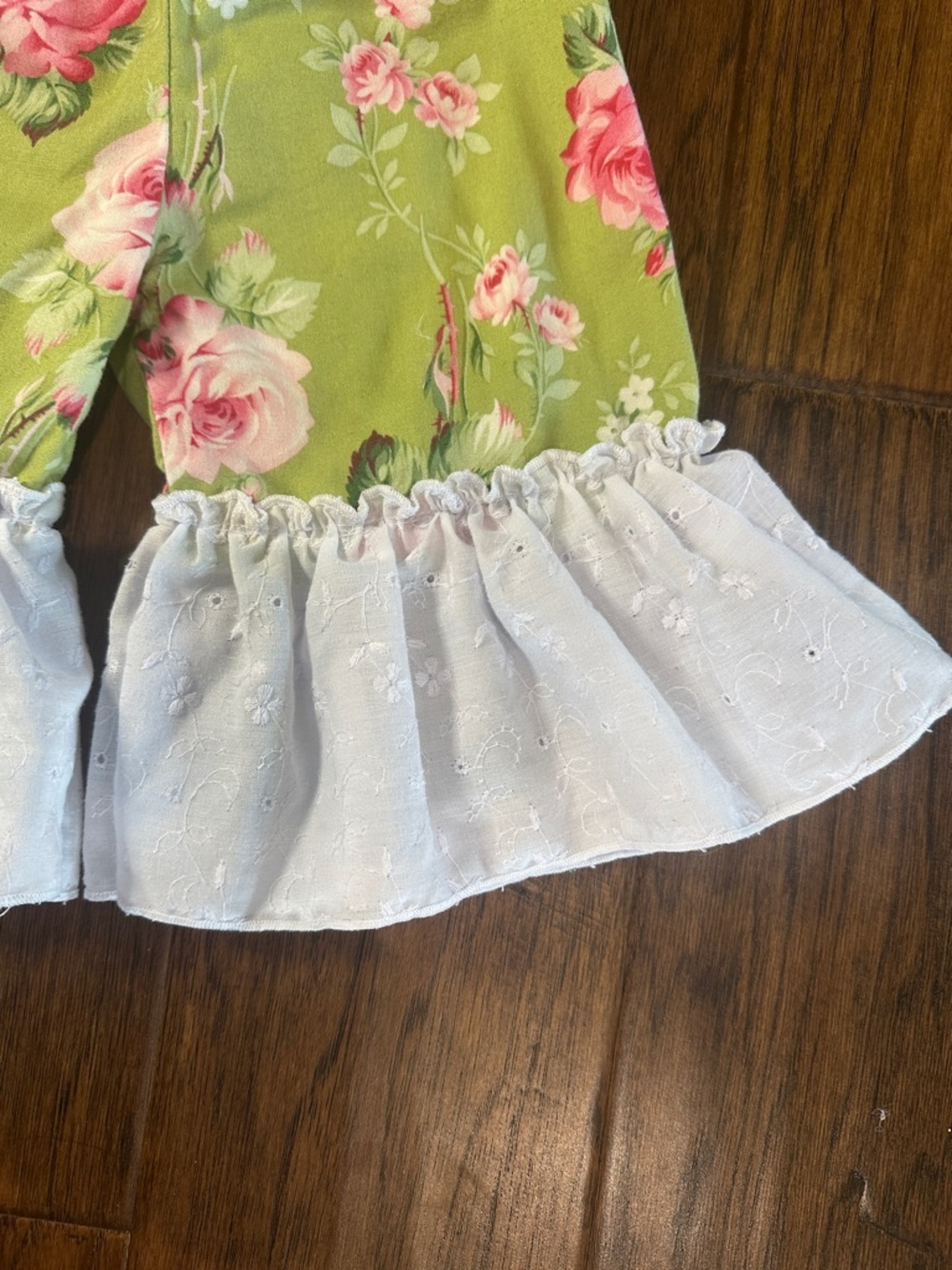 Giggle Moon Floral Ruffle Capri Pants - Picture 3 of 5